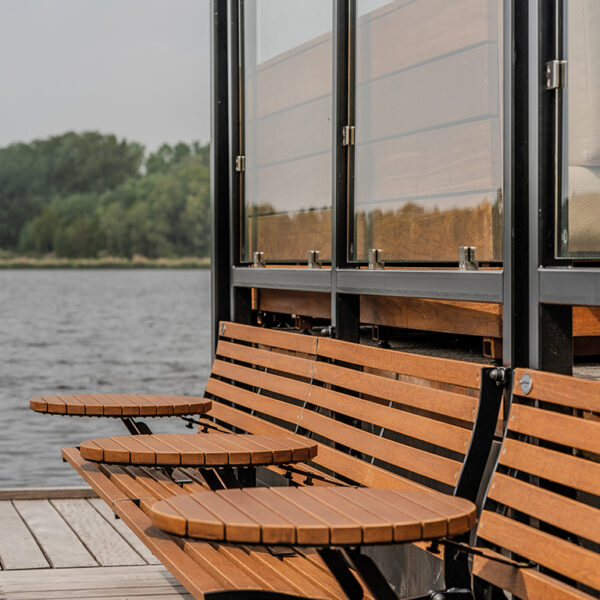 Alternative view of Gevelbank Tafel XL